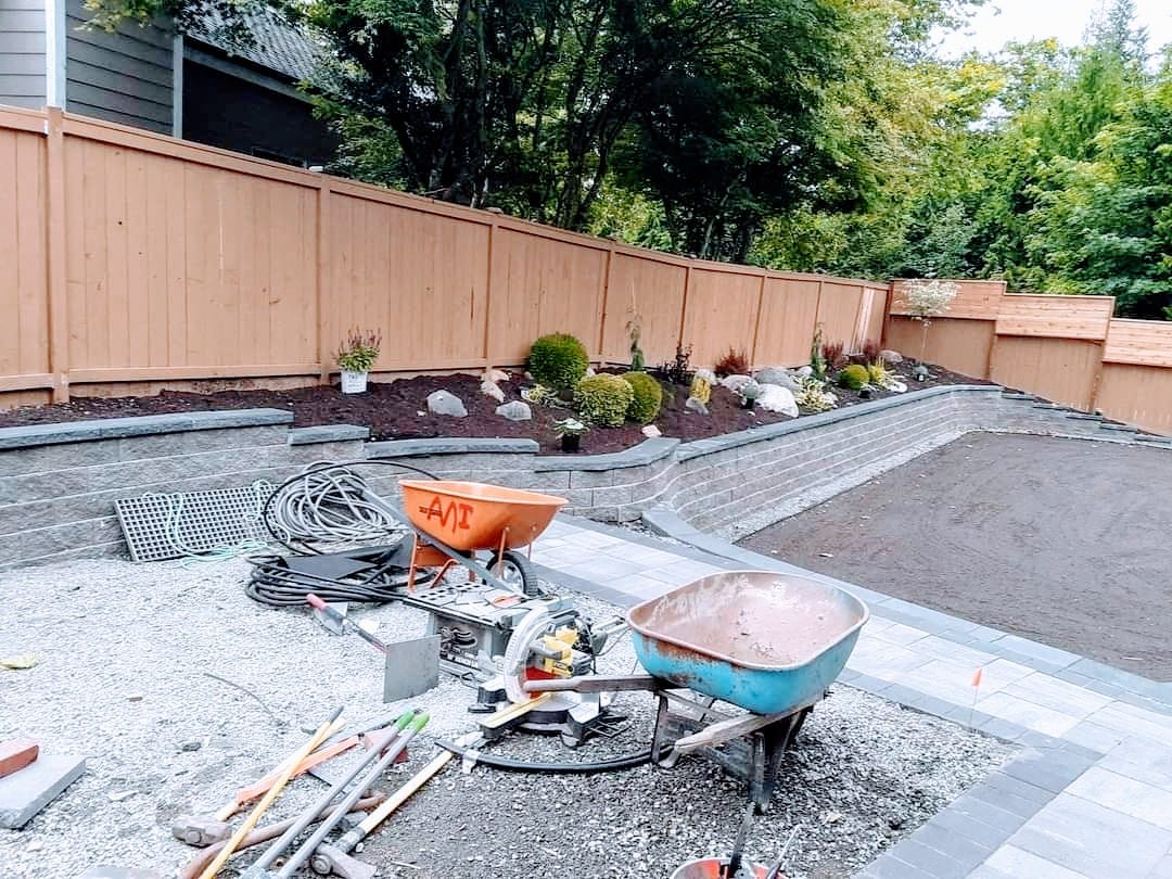 Retaining Walls and Pavers project by Calmo Landscaping Services LLC